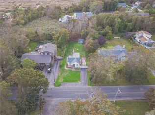 364 Vanderbilt Blvd, Oakdale, NY 11769