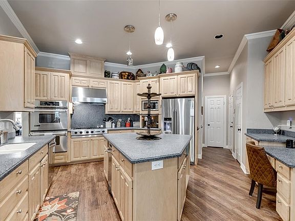 5th image of 1061 Eagles Landing Blvd