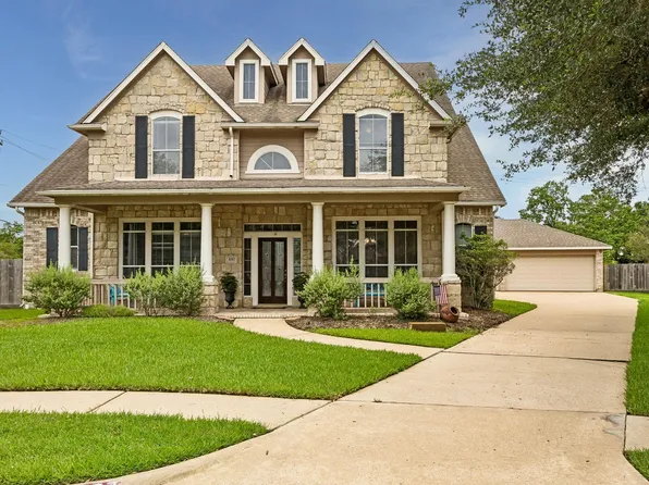 3757 Coral Reef Dr, Seabrook, TX 77586