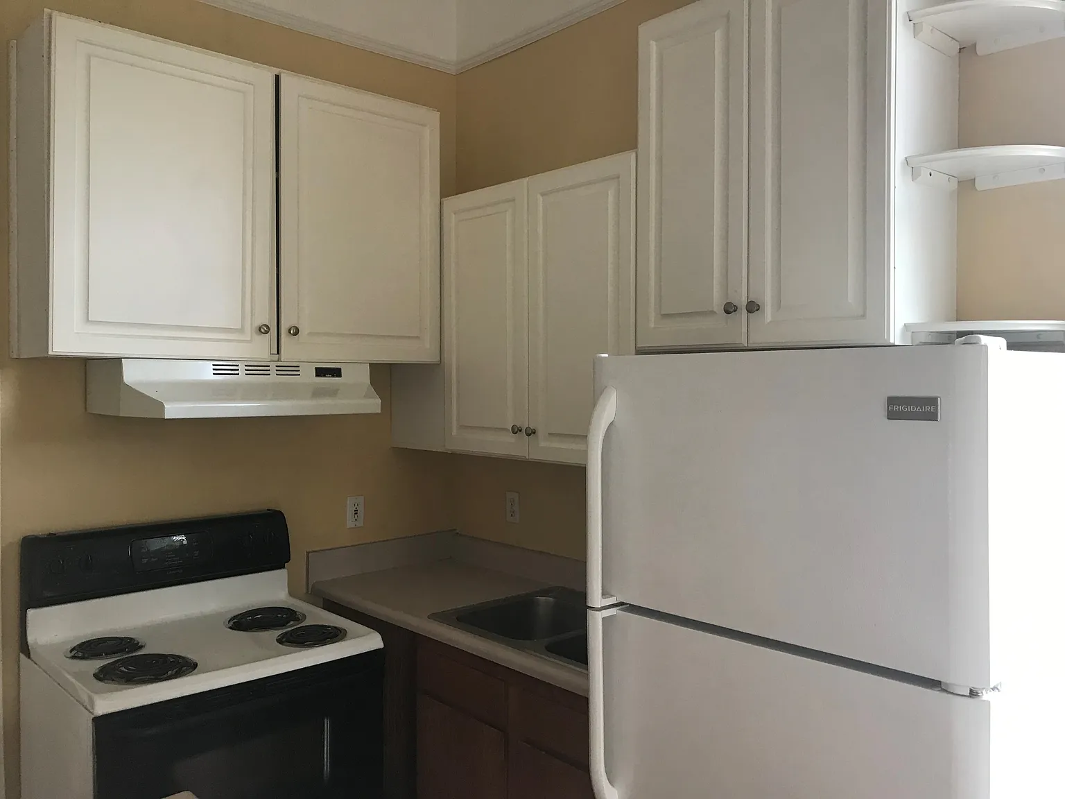 308 East Anderson Street - B — Photo 4