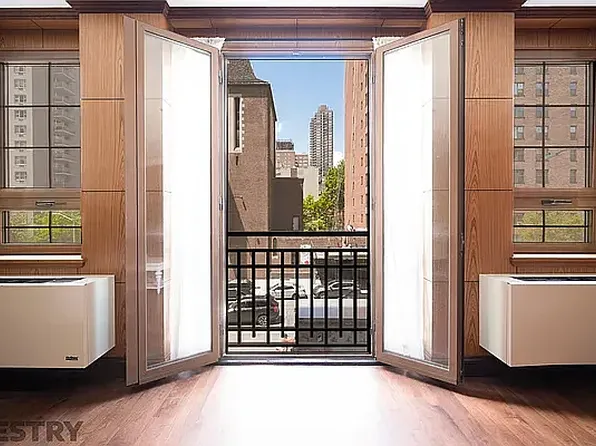1400 York Ave APT 5, New York, NY 10021