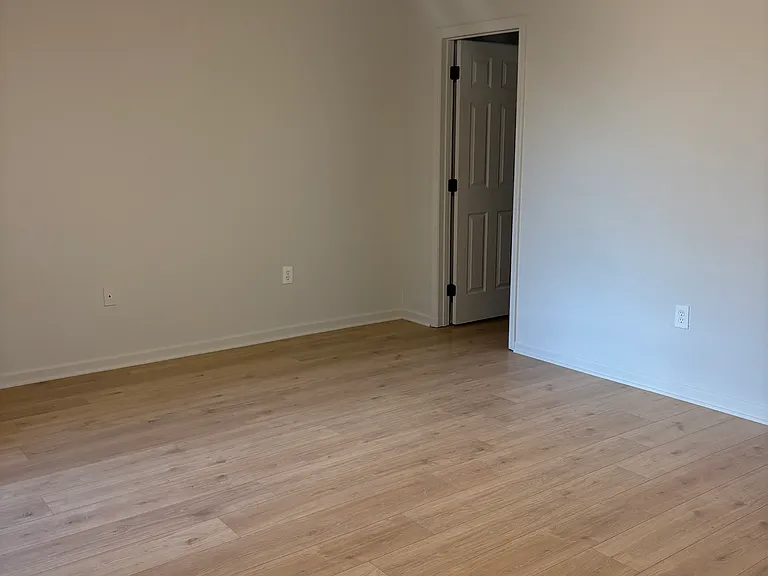 610 Brentwood Ct — Photo 21
