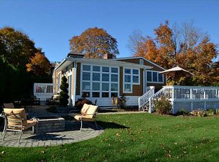 7 Bay Rd, Warren, RI 02885