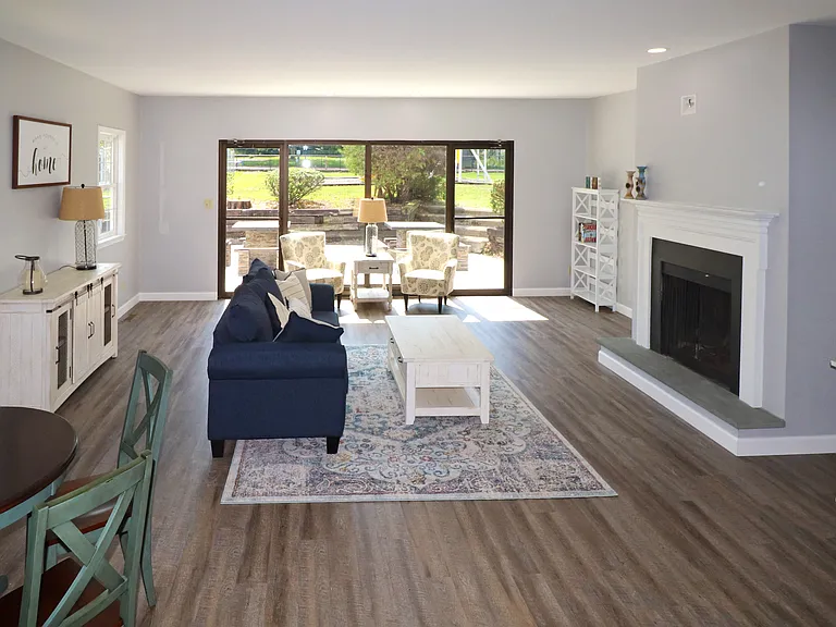 Parktowne Townhomes — Photo 23