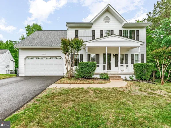23302 Misty Pond Ln, California, MD 20619