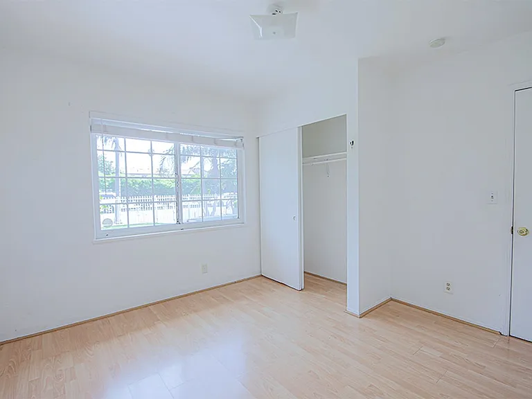 9381 Nichols Dr — Photo 8