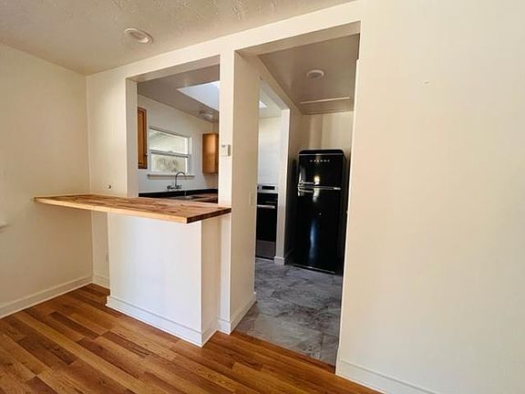 4th image of 13260 Arnold Dr #1