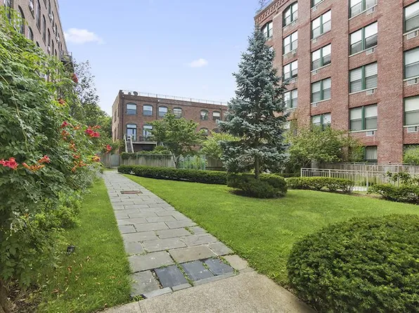 444 12th St APT 3B, Brooklyn, NY 11215