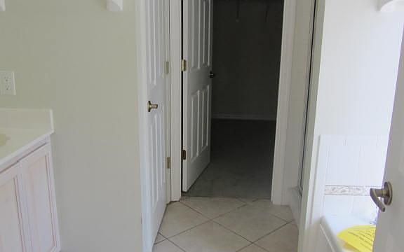4th image of 636 Wayside Dr