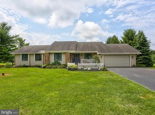 968 Buckwalter Rd, Lititz, PA 17543