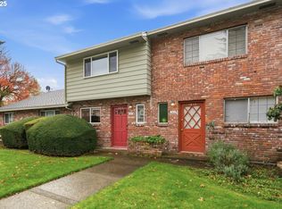 1812 NE 19th St, Gresham, OR 97030