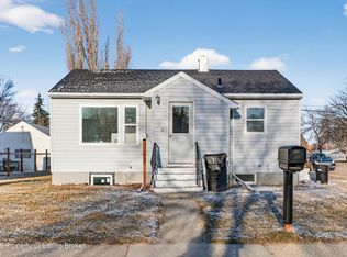 1131 1st Ave E, Williston, ND 58801