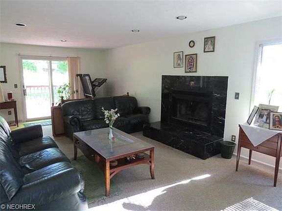 4th image of 11221 Hidden Springs Dr