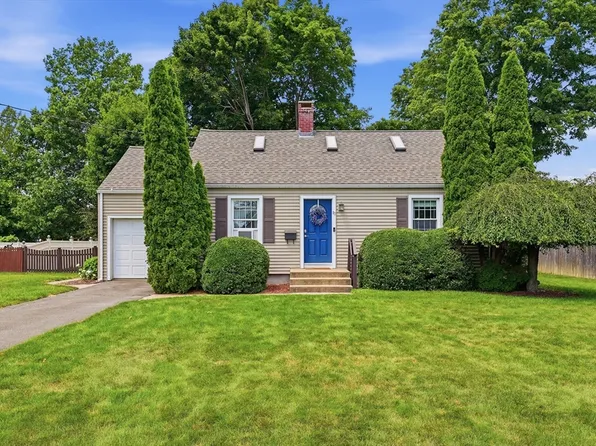 83 Lindbergh Blvd, Westfield, MA 01085