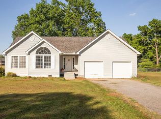301 Johnston Rd, Ninety Six, SC 29666