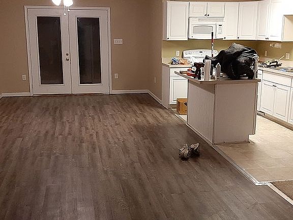 newfloor n great room, kitc 
