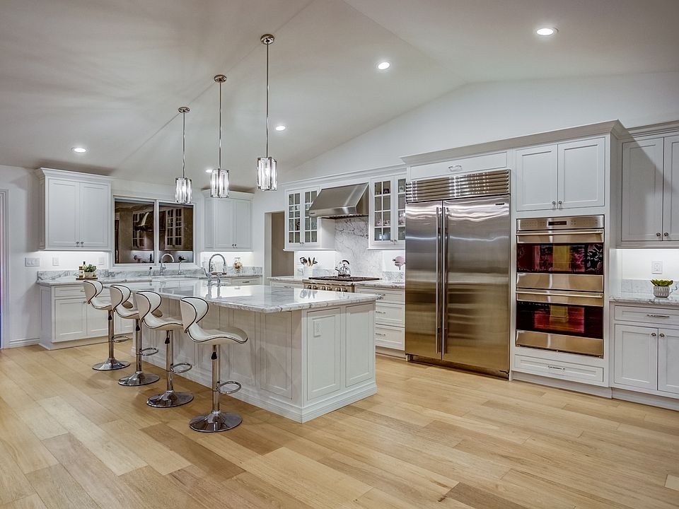 1st image of 6621 Avenida De Las Pescas