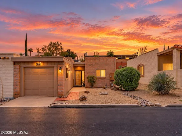 1457 W Calle Altamira, Green Valley, AZ 85622