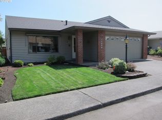 15690 SW Oakhill Ln, Tigard, OR 97224