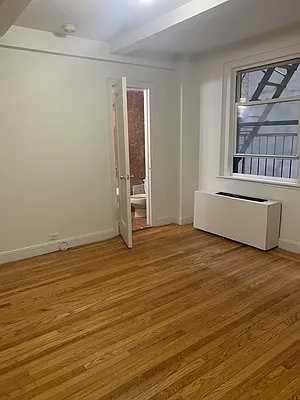 Rented by Bond New York | media 22