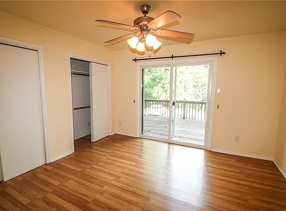 3rd image of 2021 Bluebonnet Ln Unit 106