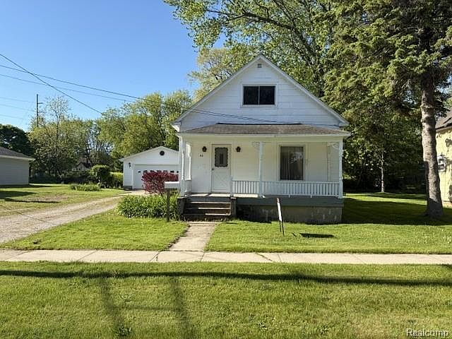 1st image of 52 Carrington St