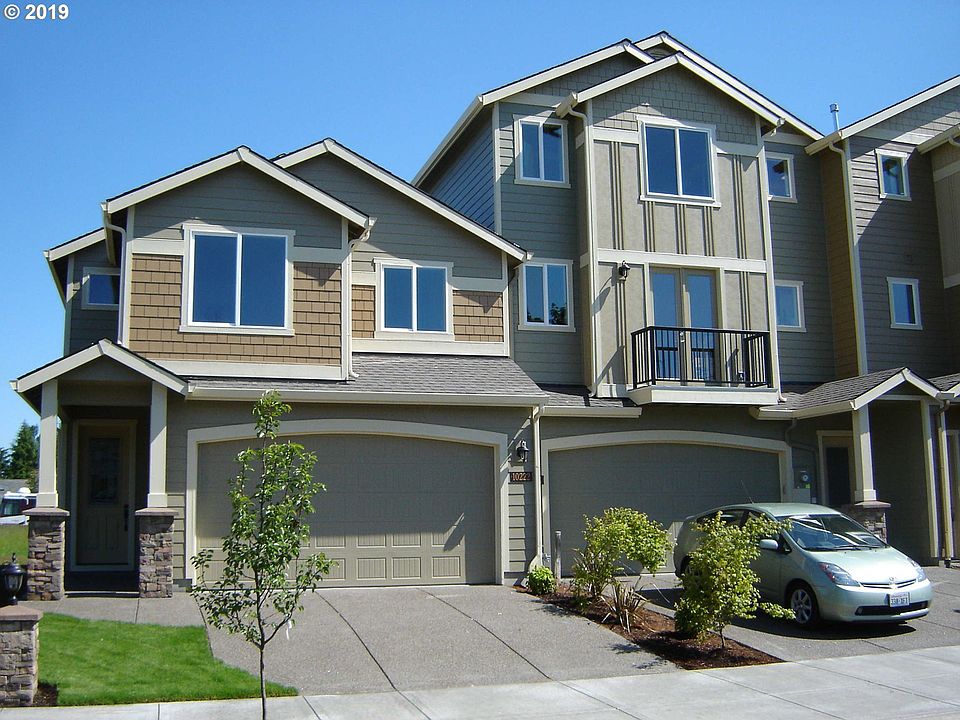 1st image of 10222 NE 4th St