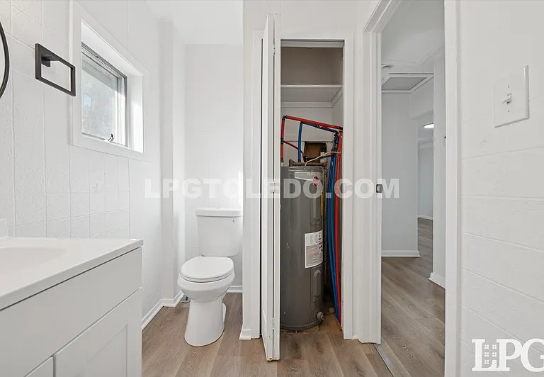 4013 Caroline Ave — Photo 11
