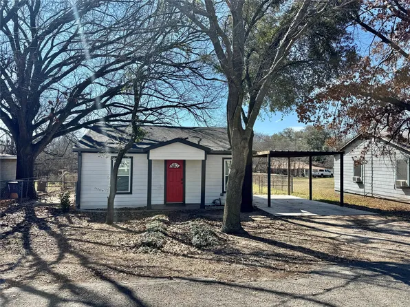 113 W Arnold St, Granbury, TX 76048