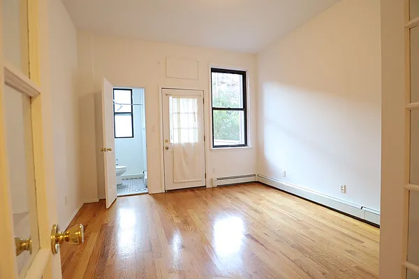 Rented by TheRealEstateCompany.com LLC | media 26