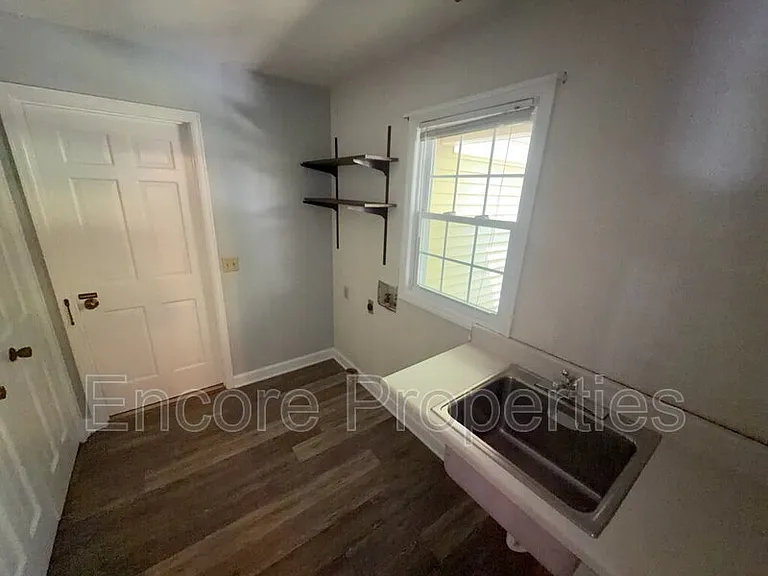 824 Hayden Ave — Photo 11