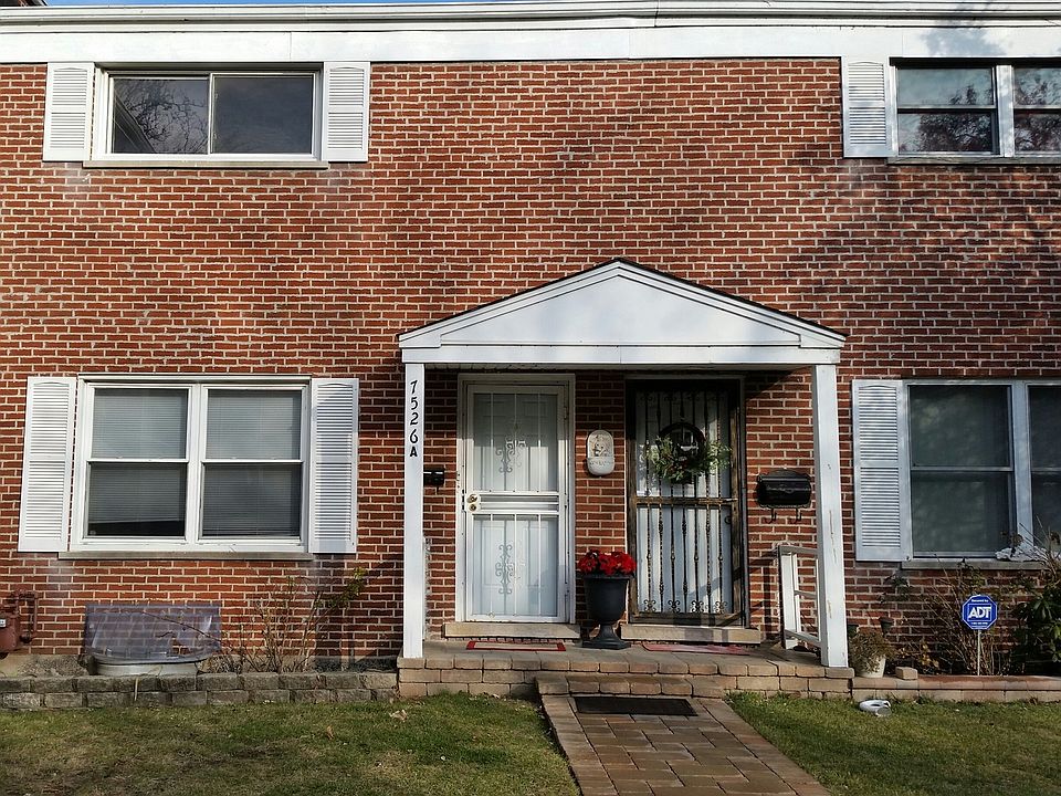1st image of 7526 N Rogers Ave #A