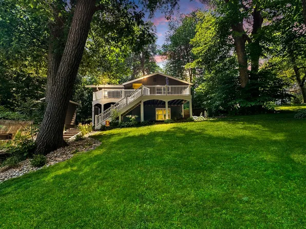 6710 Hopi Rd, Chanhassen, MN 55317