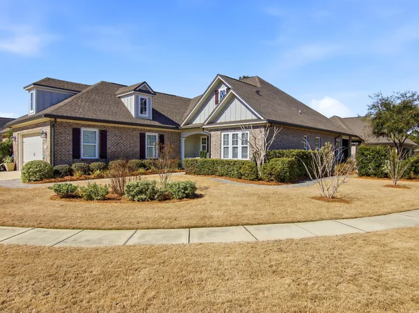 183 Meadow Lake Dr, Freeport, FL 32439