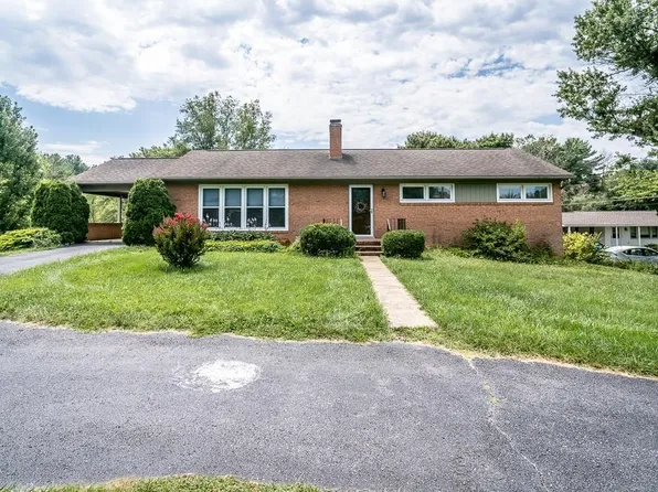 3114 Shen Lake Dr, Rockingham, VA 22801