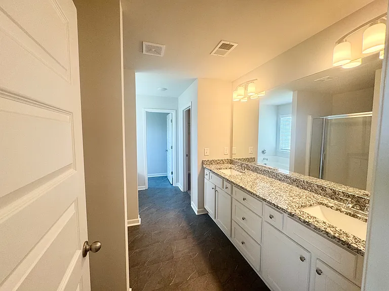 107 Denmon Ct — Photo 11