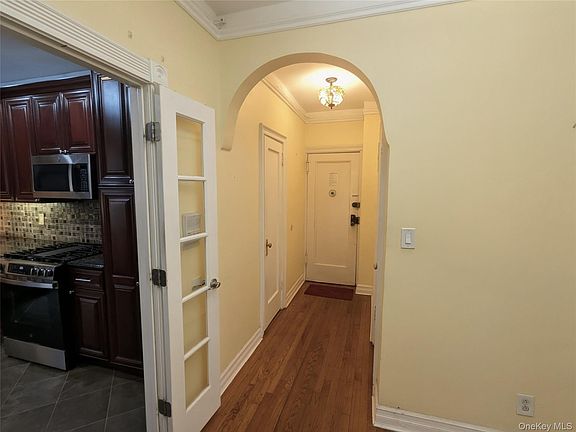 2nd image of 8344 Lefferts Boulevard #1F