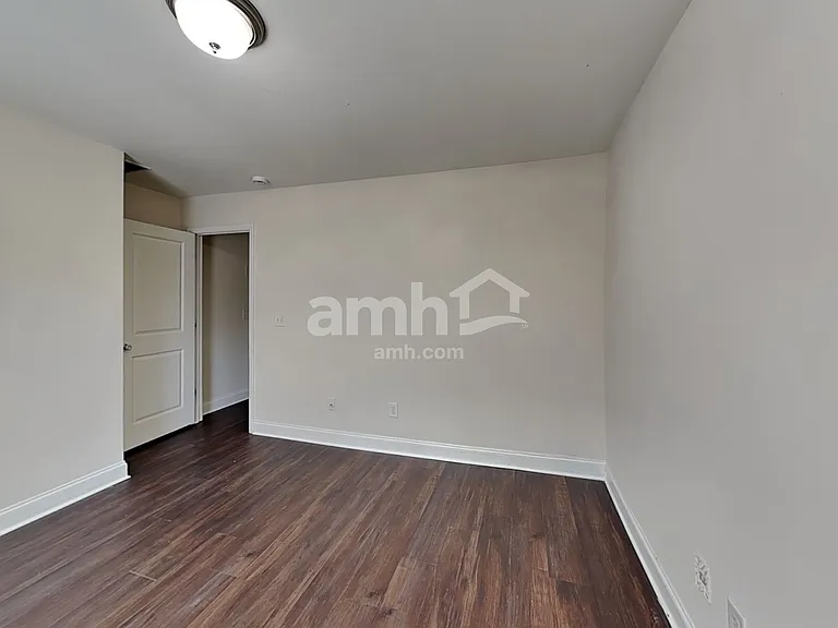 2750 Freemont St — Photo 17