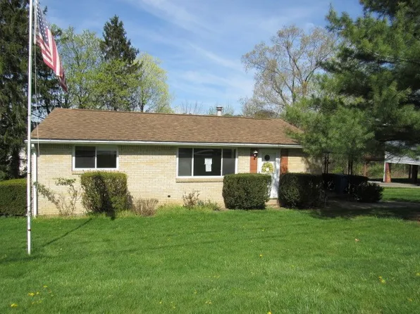 11590 Dennis Cir, Irwin, PA 15642