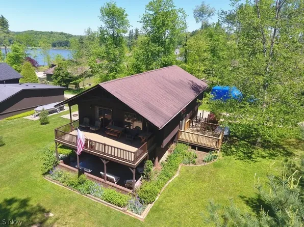 1228 Berwyn Dr SW, Sherrodsville, OH 44675