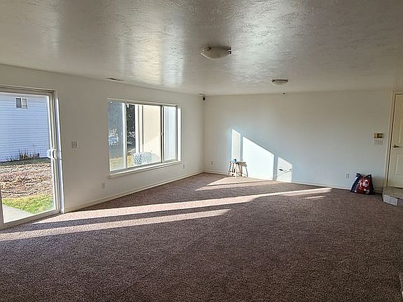5th image of 4638 S Wallace Ln