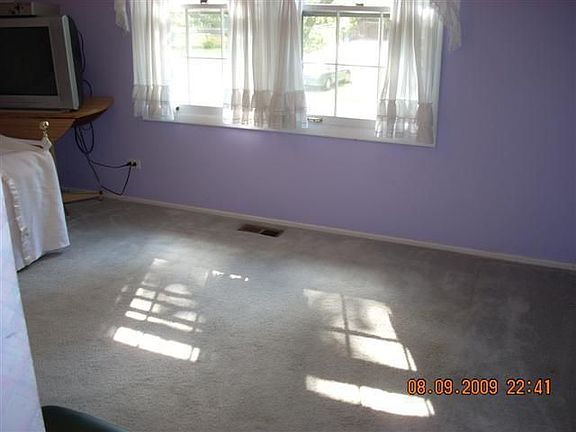 5th image of 775 Almond Ln