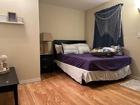 2nd image of 29 Desoto Pl