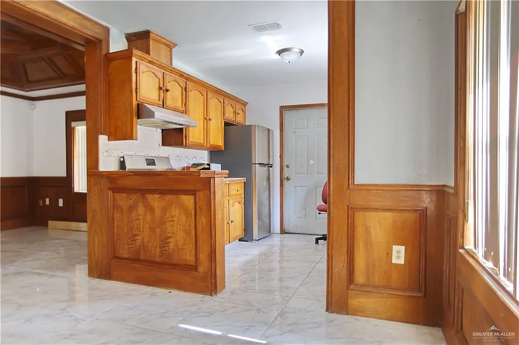 3 bed, 2.0 bath, 1612 sqft, $1,500 — Photo 3