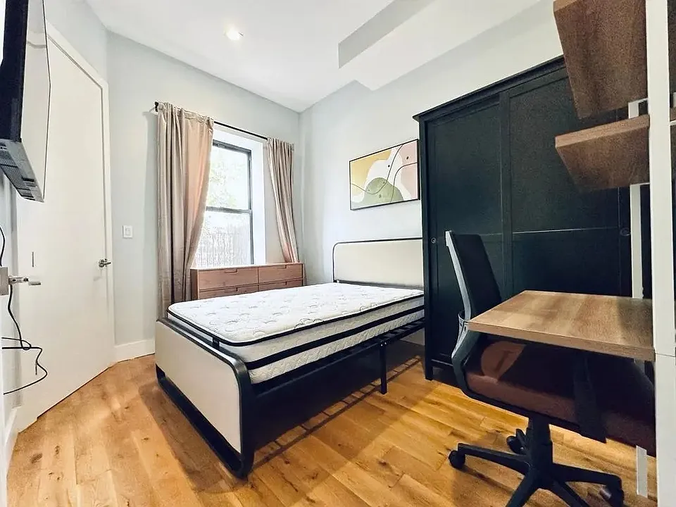 448 Empire Blvd #2F-109
