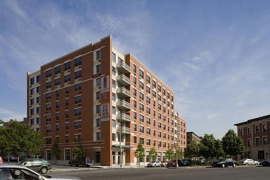 2nd image of 837 Washington Ave APT 8L