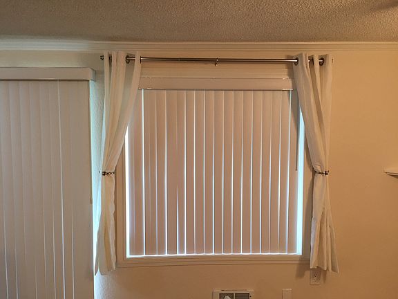 5th image of 15705 NE 18th St APT 8G