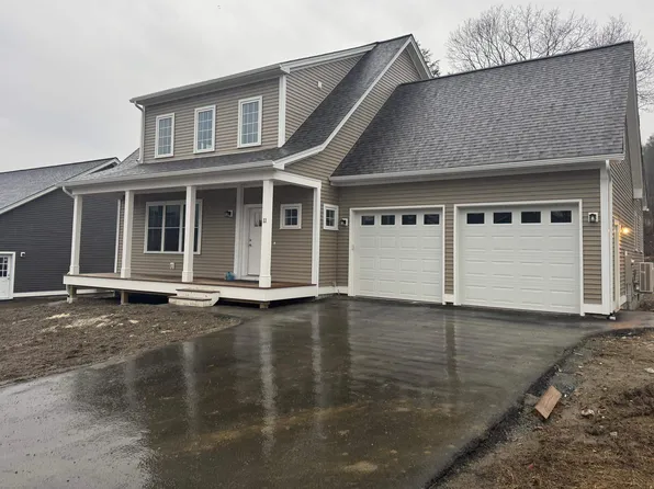 11 Rock Ridge Boulevard, Lebanon, NH 03784