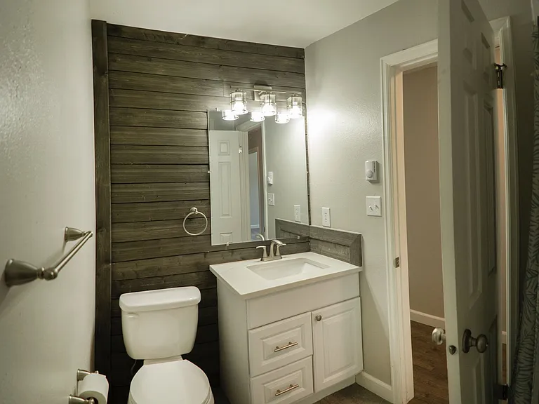 1630 Hastings Dr — Photo 9