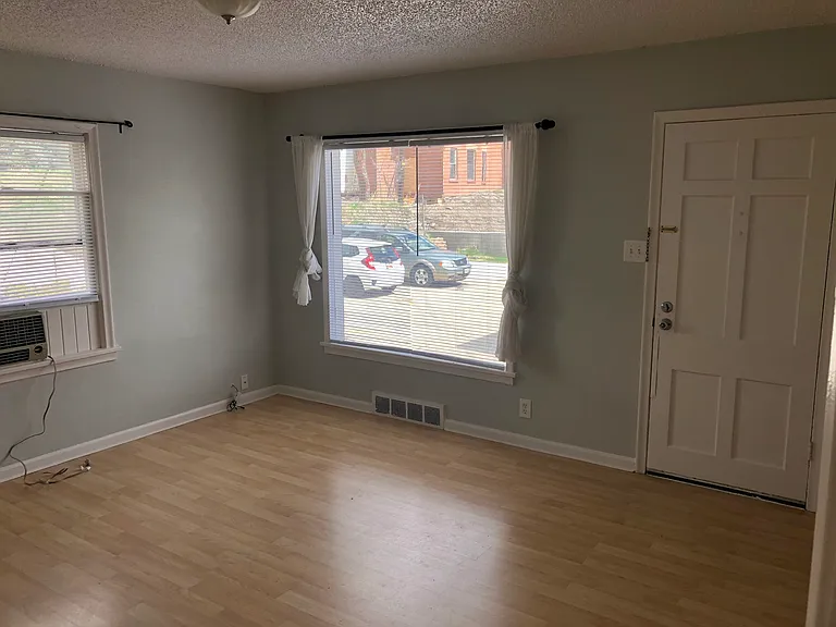 271 E 5th Ave #271 — Photo 1